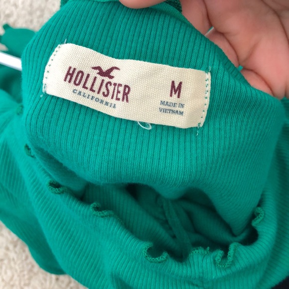 Hollister Kelly green crop top - Picture 2 of 2